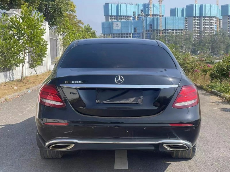 东莞17年奔驰E9