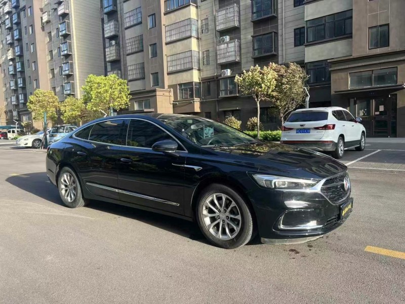 徐州20年别克君越3