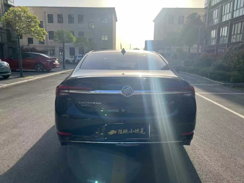 徐州20年别克君越9