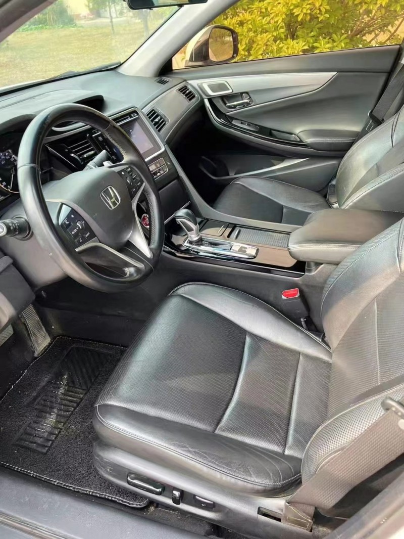 枣庄17年本田思铂睿4