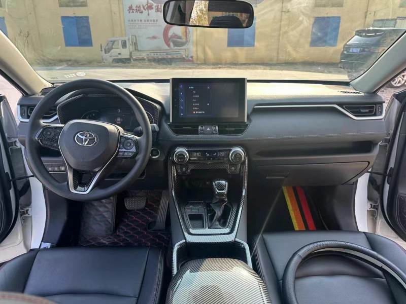 徐州22年丰田RAV4荣放7