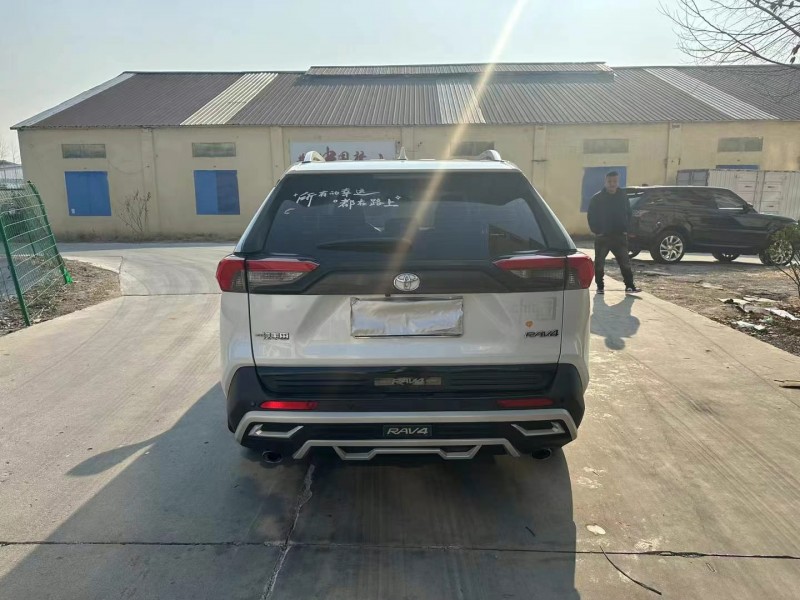徐州22年丰田RAV4荣放9