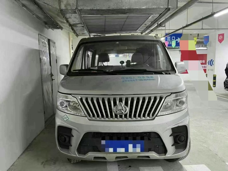 成都21年長安汽車睿行1