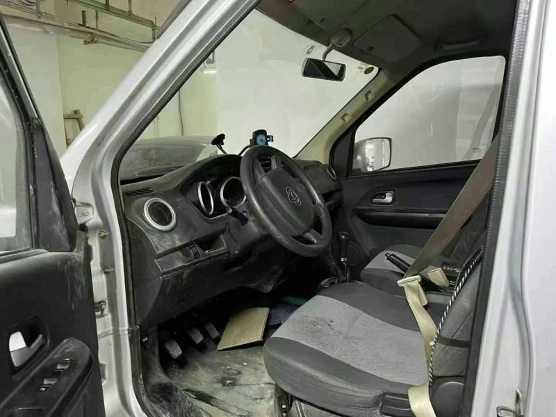 成都21年長安汽車睿行3