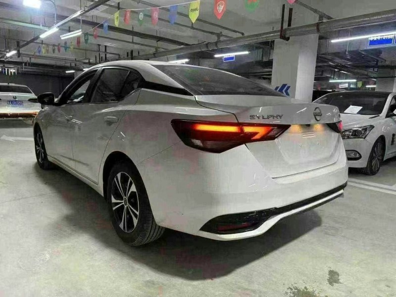 成都24年日產軒逸9