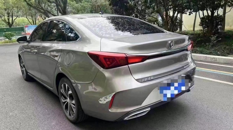 臺州21年長安汽車逸動5