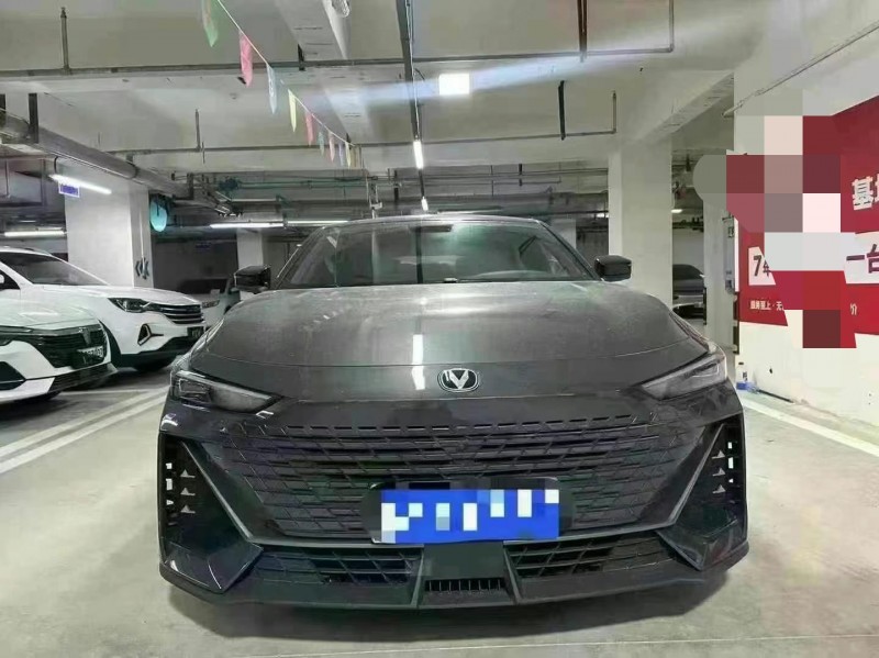 成都23年長安汽車UNI1