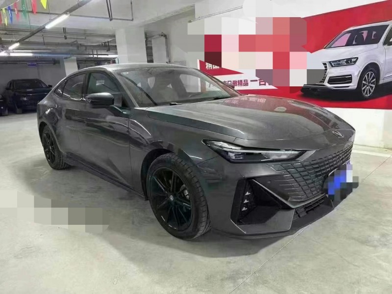 成都23年長安汽車UNI2