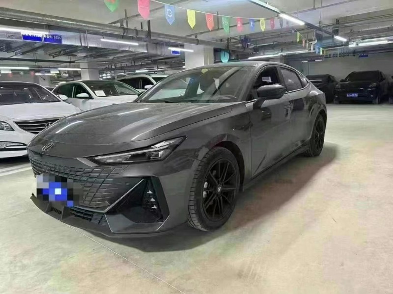 成都23年長安汽車UNI4
