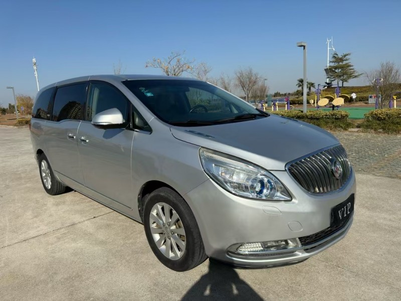 盐城16年别克GL82