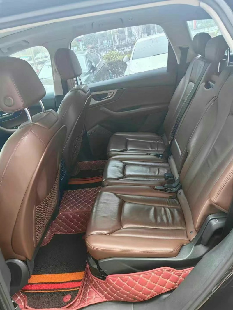 武汉17年奥迪Q75