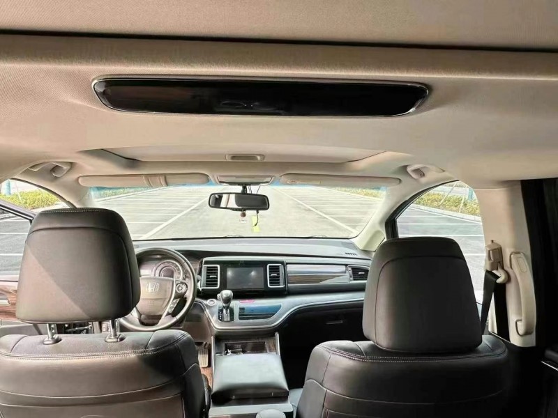 徐州19年本田艾力绅8