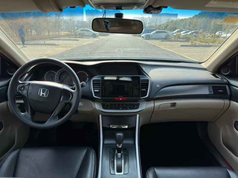 盐城15年本田雅阁8