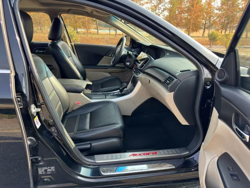 盐城15年本田雅阁9