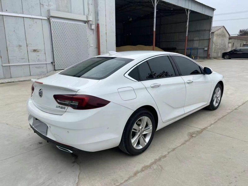 徐州19年别克君威8