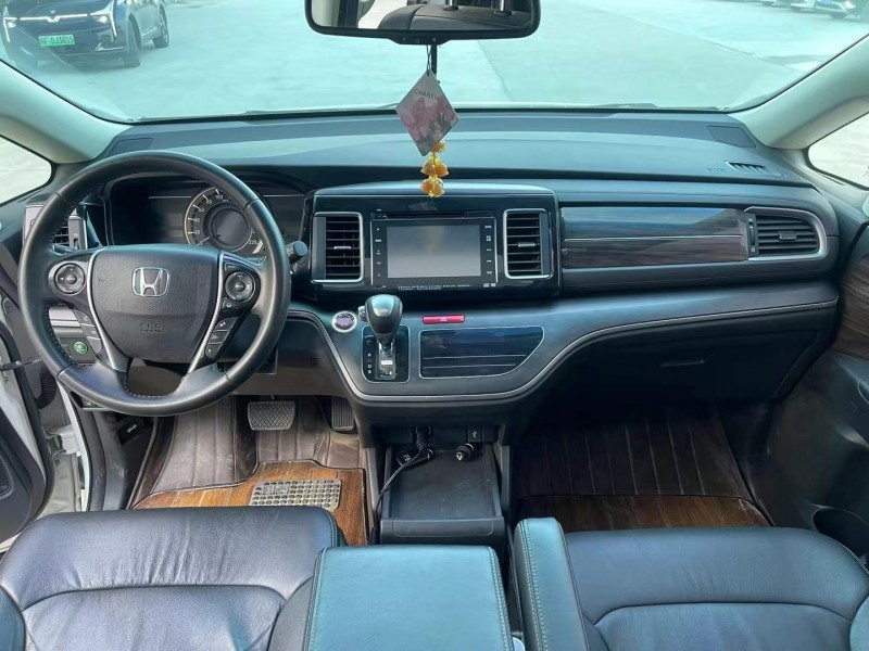 徐州19年本田艾力绅4