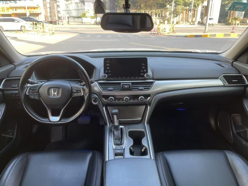 东莞20年本田雅阁5