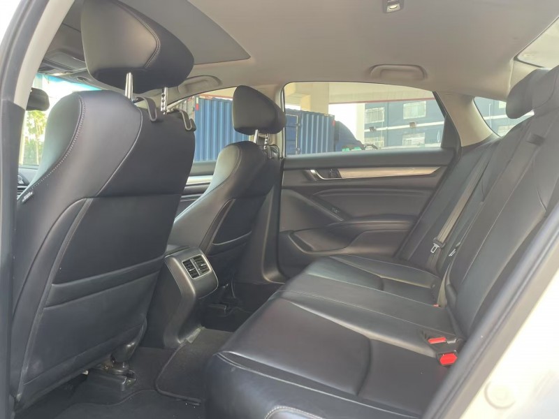 东莞20年本田雅阁6