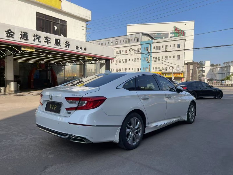 东莞20年本田雅阁8