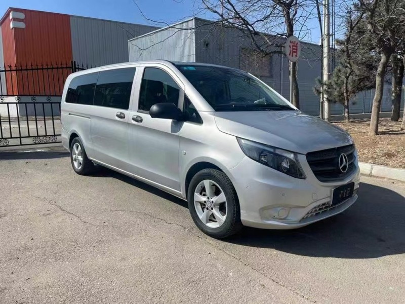 广州17年奔驰威霆3