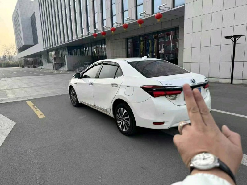 東營18年豐田卡羅拉6
