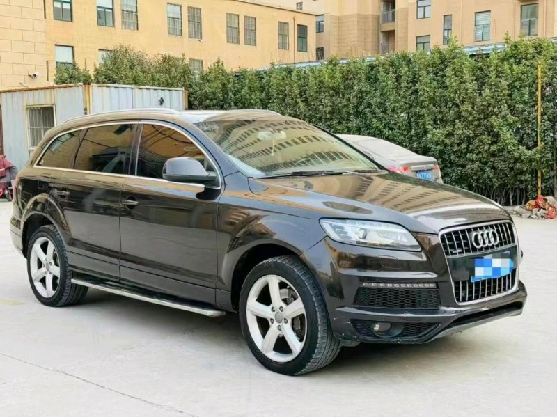 济宁14年奥迪Q43