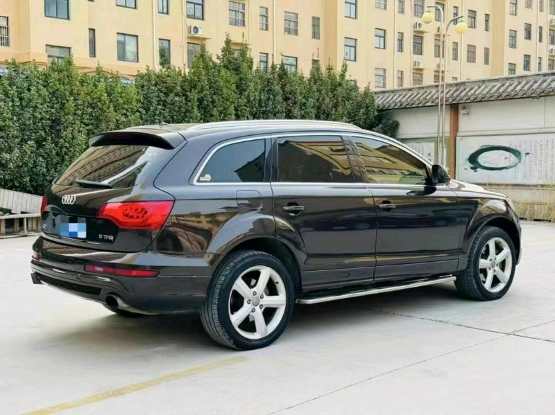 济宁14年奥迪Q45