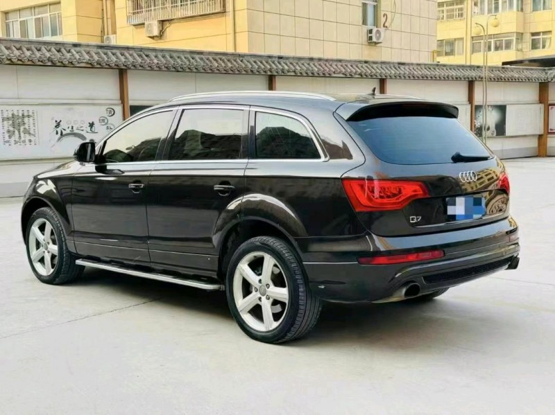 济宁14年奥迪Q46