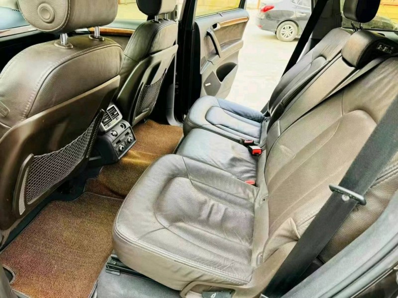 济宁14年奥迪Q49