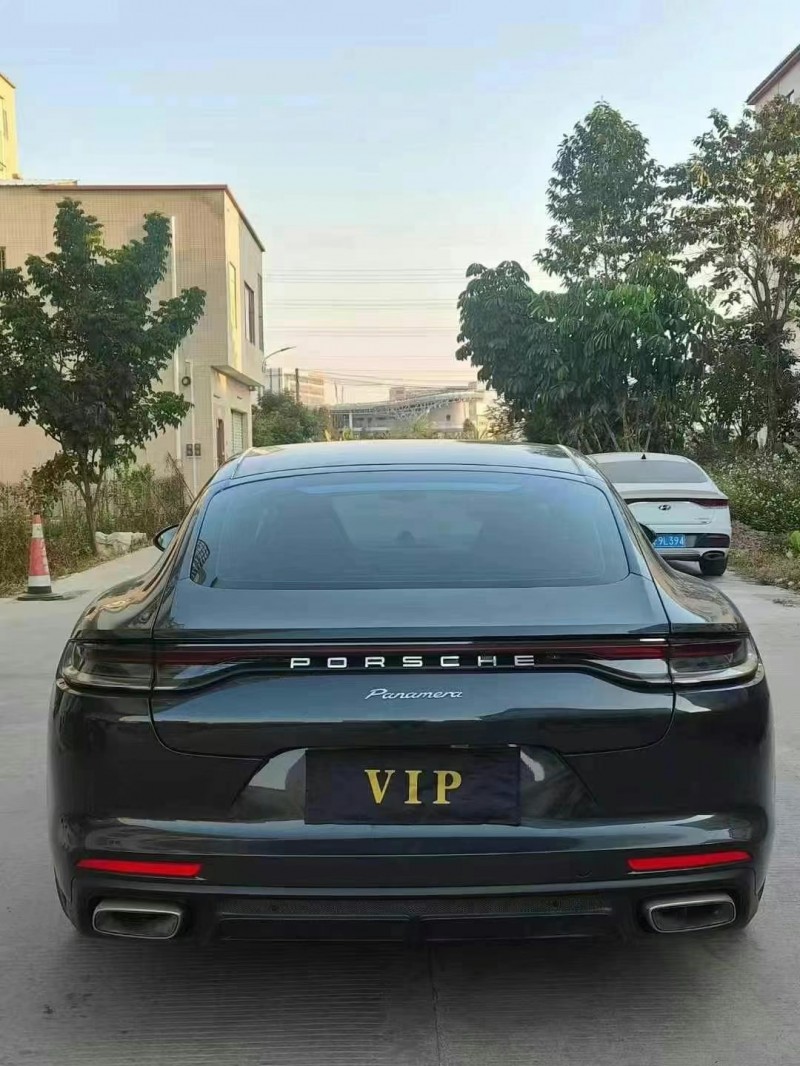 中山23年保時捷帕拉梅拉9