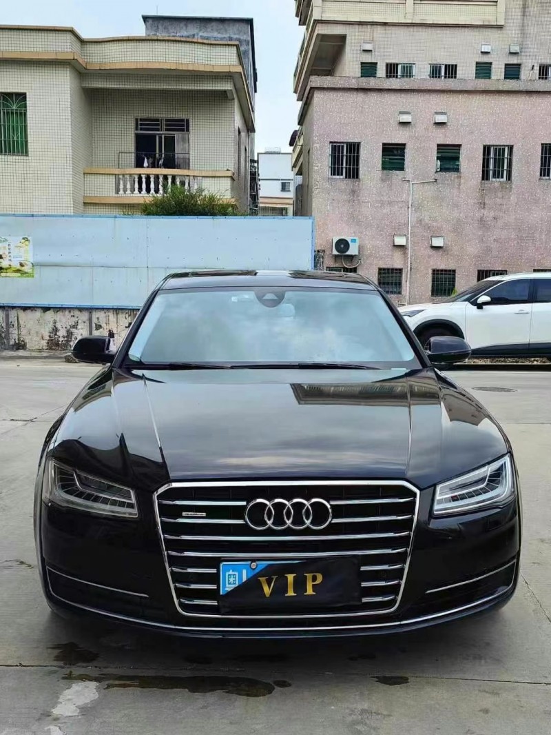 中山15年奧迪A8L1