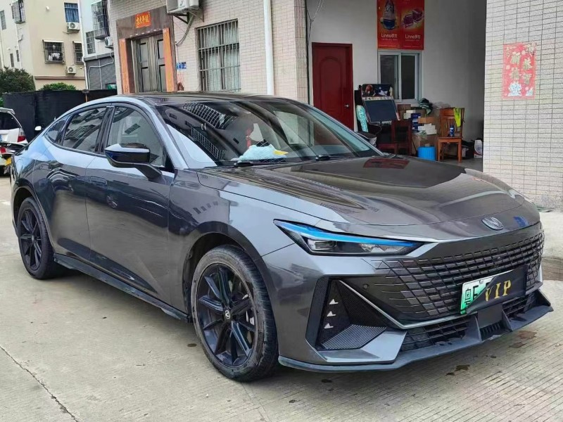 中山23年長安汽車UNI2