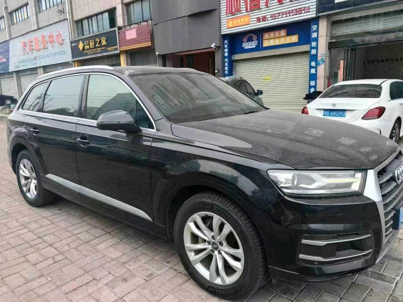 鄂州17年奧迪Q73