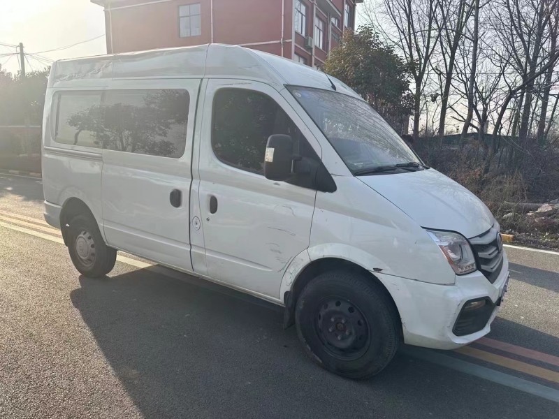 枣庄19年大通V802