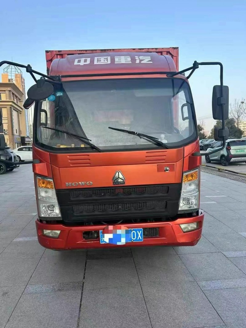 濰坊20年卡車系列重汽豪沃1
