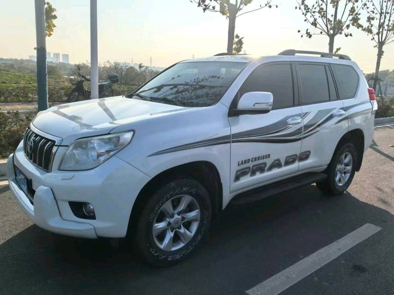 武汉13年丰田普拉多2