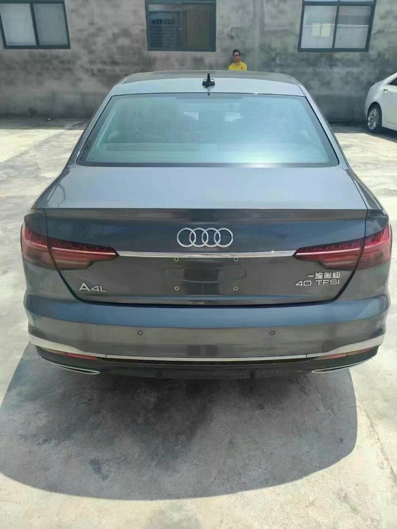 武汉23年奥迪A4L9
