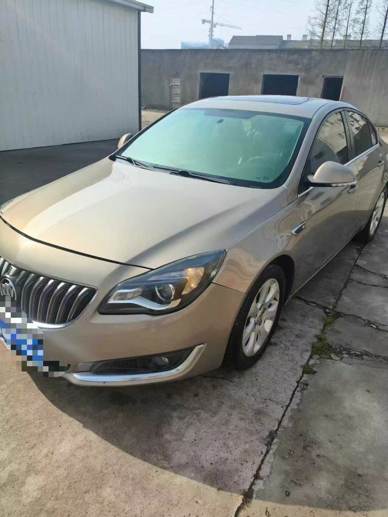 武汉15年别克君威2