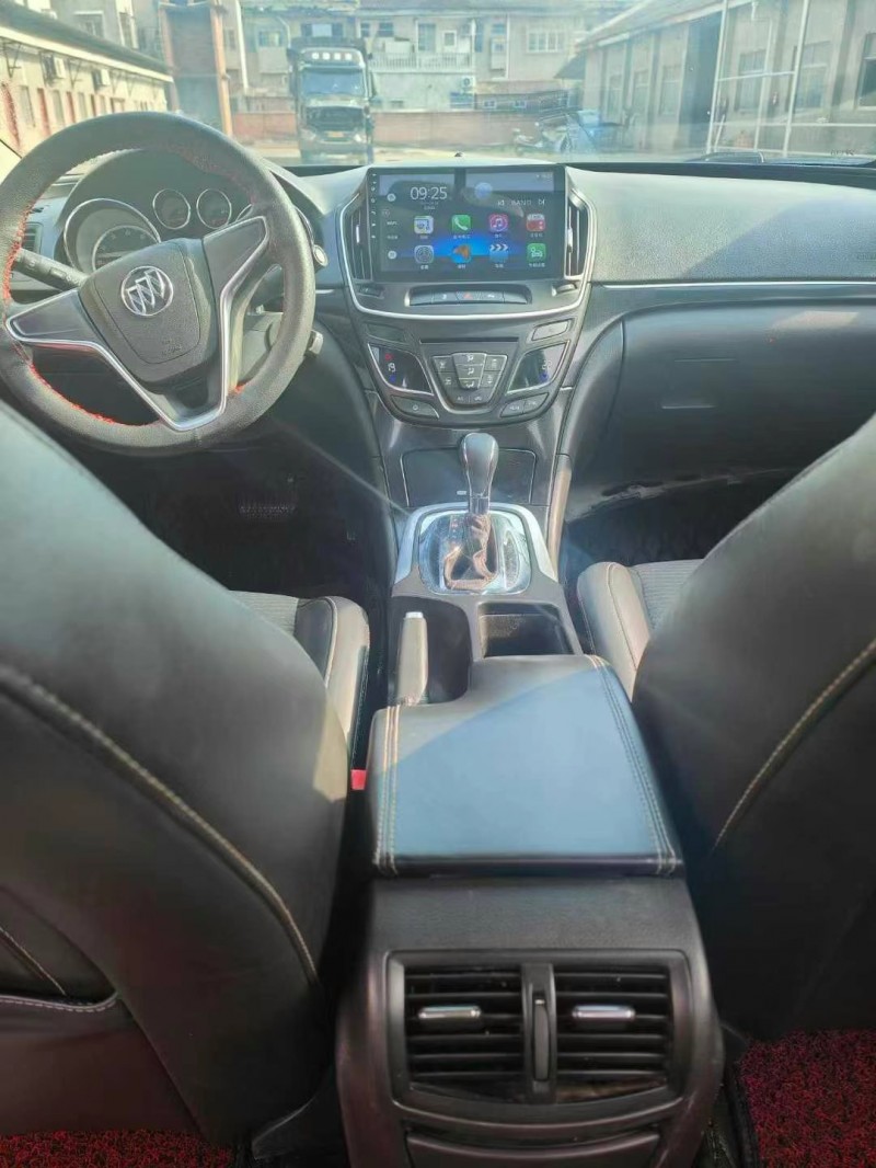 武汉15年别克君威5