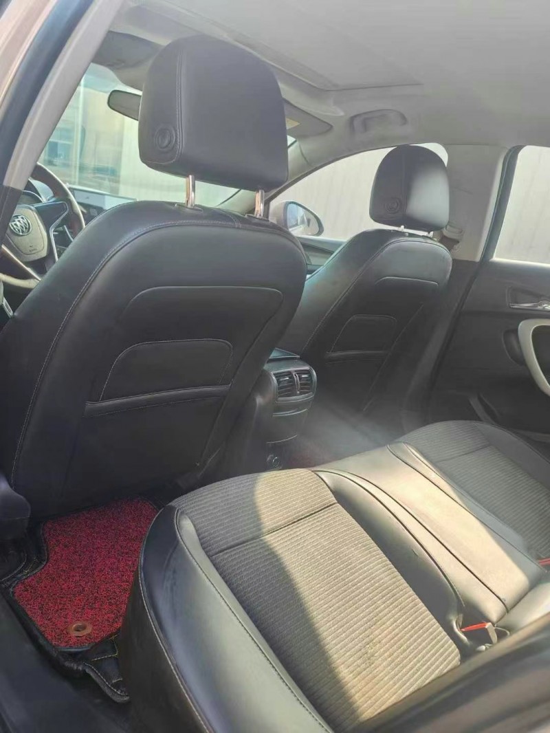 武汉15年别克君威7