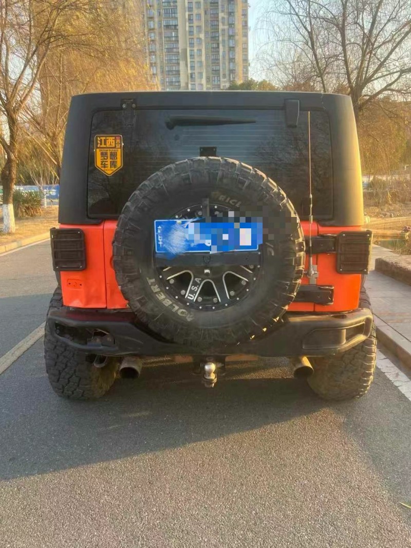 南昌11年Jeep牧馬人9