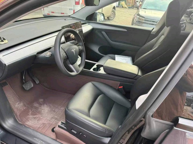 武漢24年特斯拉MODEL Y3