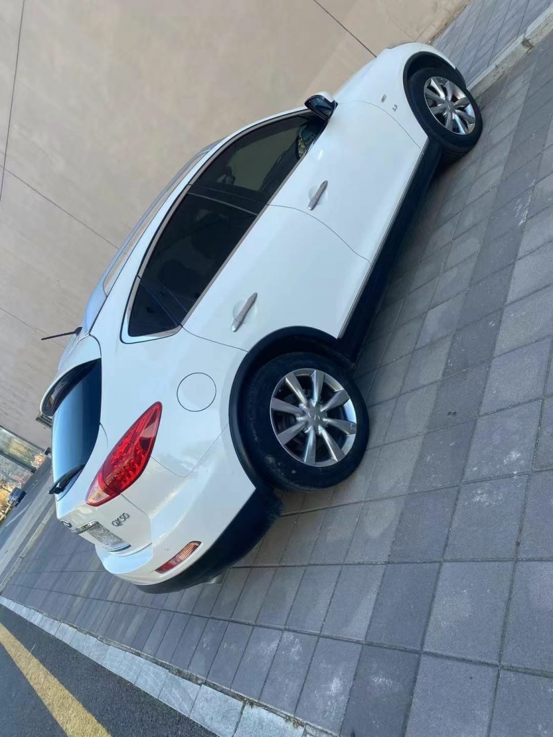 營口14年英菲尼迪QX505