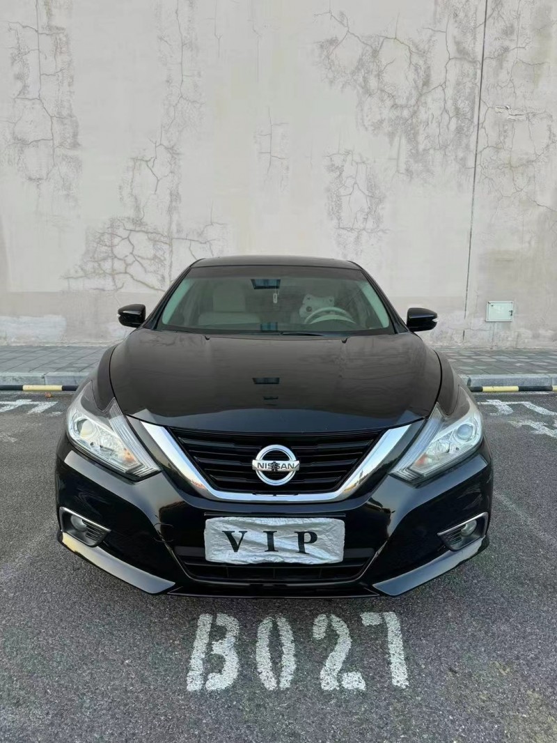 營口19年日產天籟1
