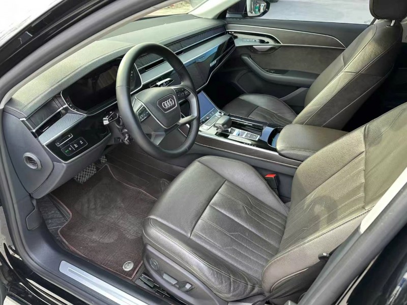 徐州19年奥迪A8L3