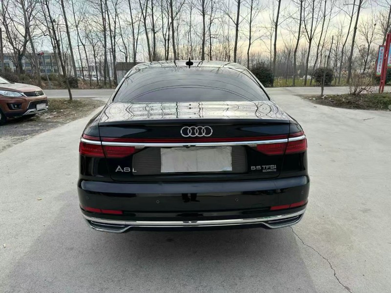 徐州19年奥迪A8L9