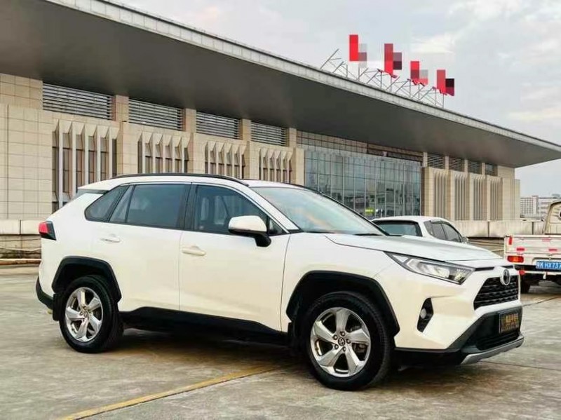 东莞20年丰田RAV42