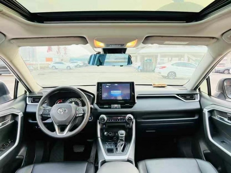 东莞20年丰田RAV44