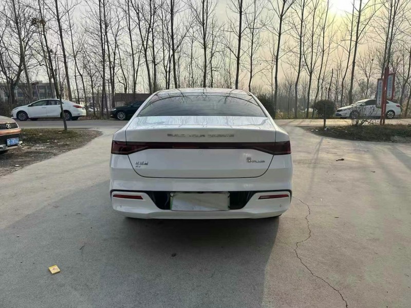 徐州22年比亞迪秦8
