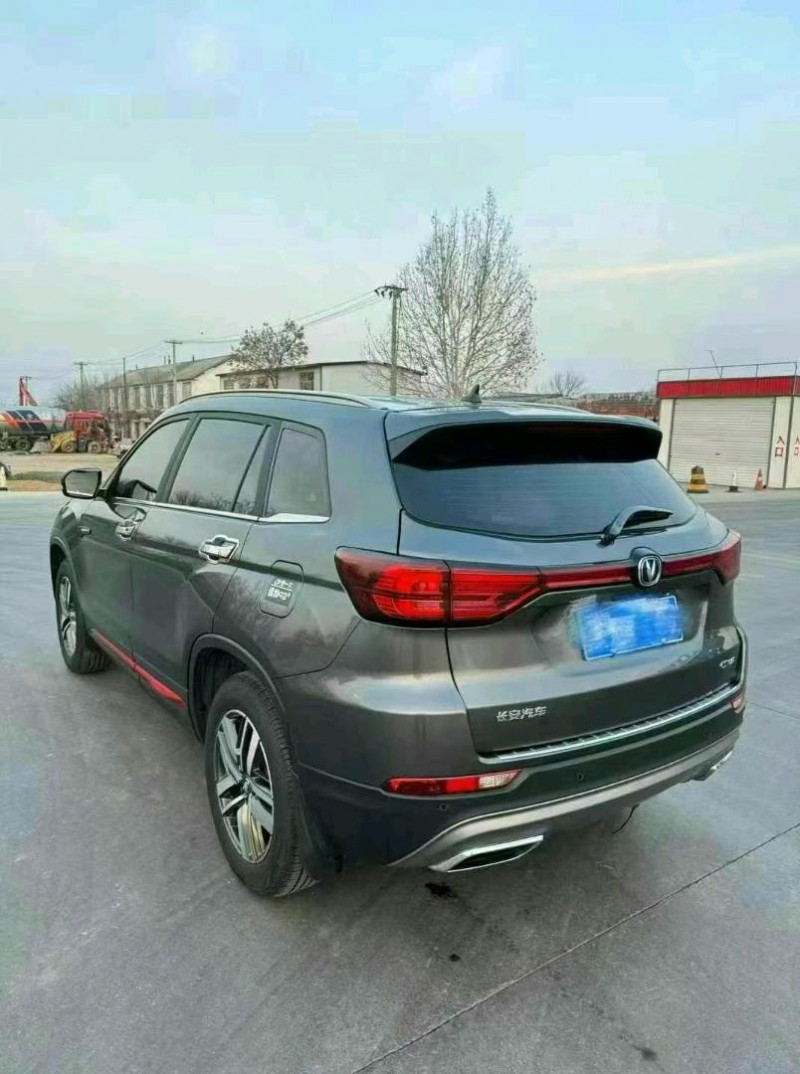 濰坊23年長安汽車CS755